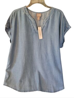 NWT Chicos Chambray blue popover top - L (2)          A30